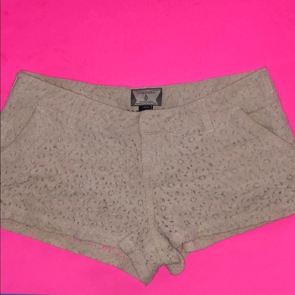 Volcom Shorts - Picture 8 of 8